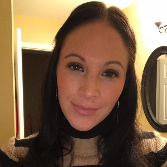 Meet your Posher, Amber - Picture 1 of 1